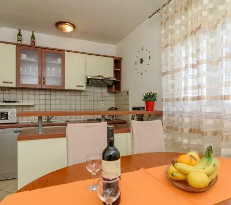 Apartman Elza Διαμέρισμα *