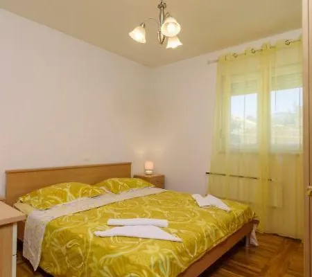 Apartman Elza Διαμέρισμα *