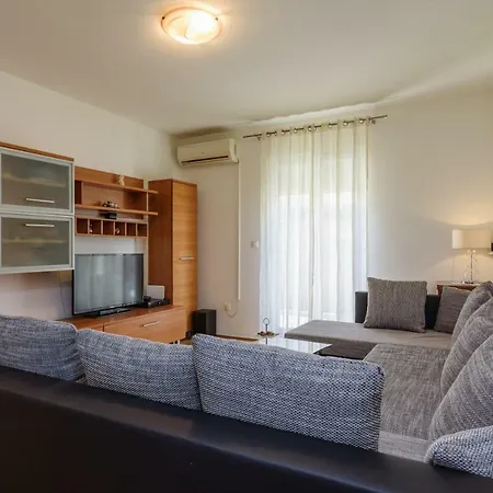 Apartman Elza Διαμέρισμα *