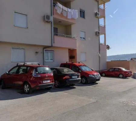 Apartman Elza 特罗吉尔